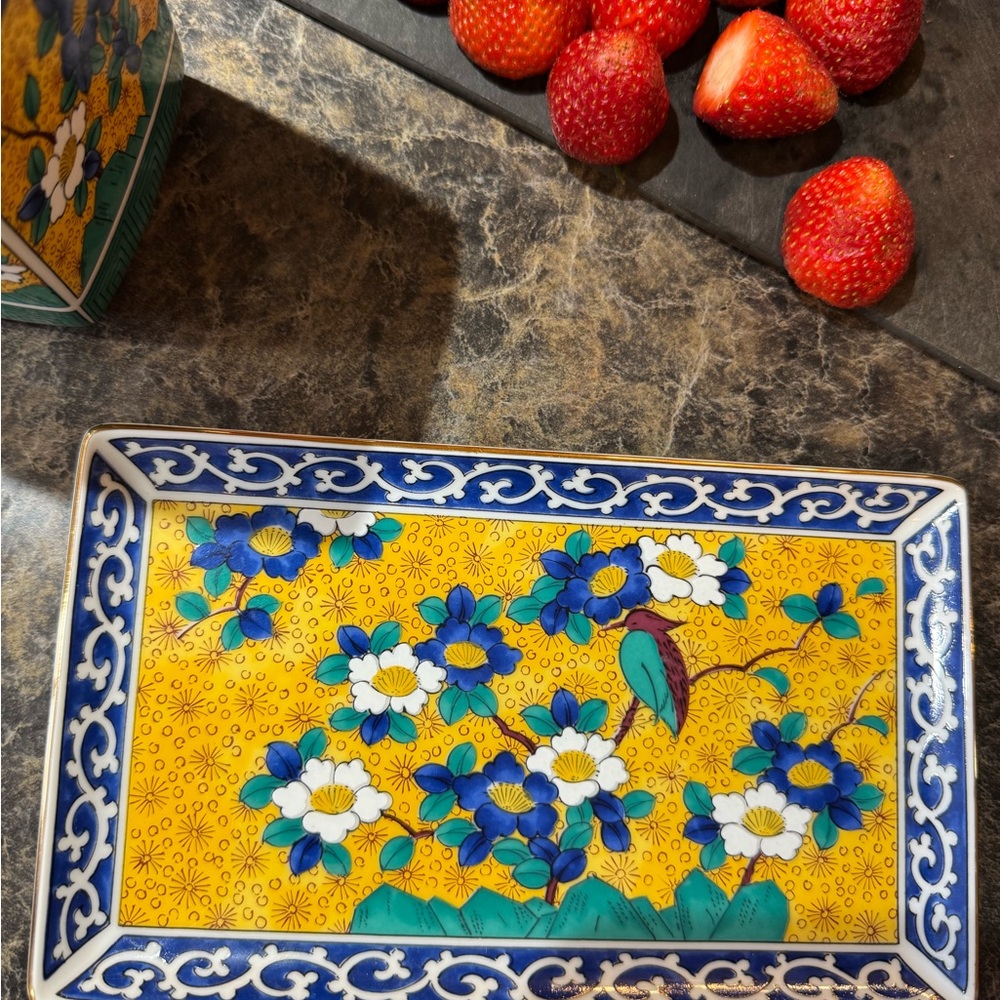 RARE VINTAGE SET  Vibrant Floral Ceramic Tray